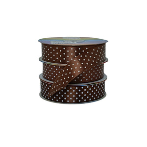 Rollo de cinta satinada café oscuro con puntos blancos, ideal para diseño, empaque personalizado y distribución.