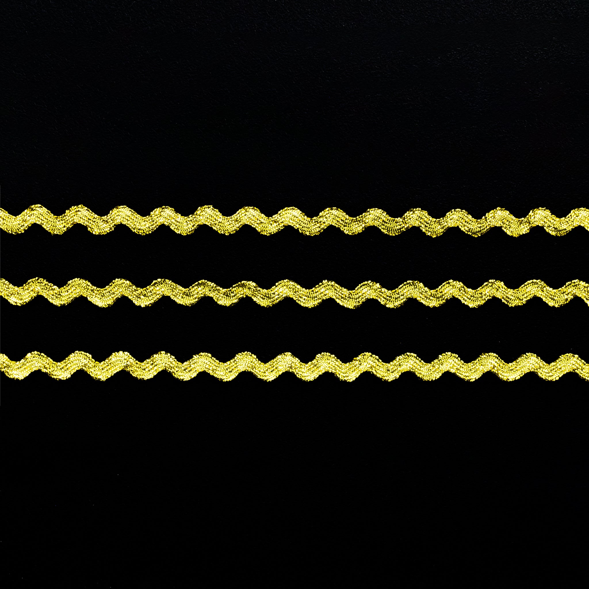 TRENCILLA LUREX M-202 (4 MM) X 288 YDS.